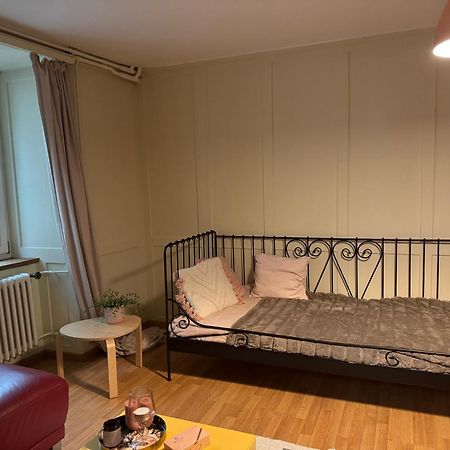 Gemuetliche Wohnung 란드콰르트 외부 사진
